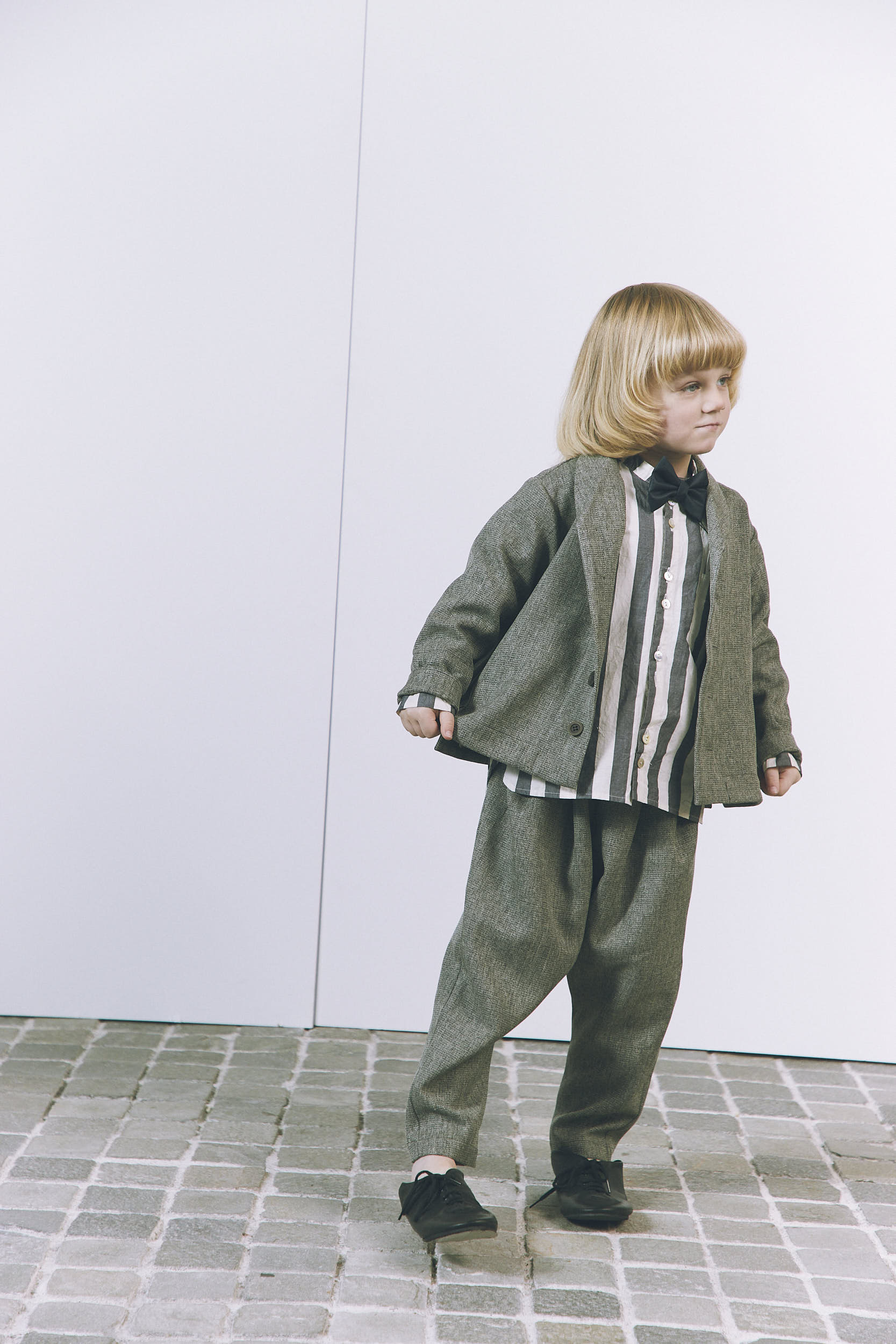 one pocket shirt: large stripes