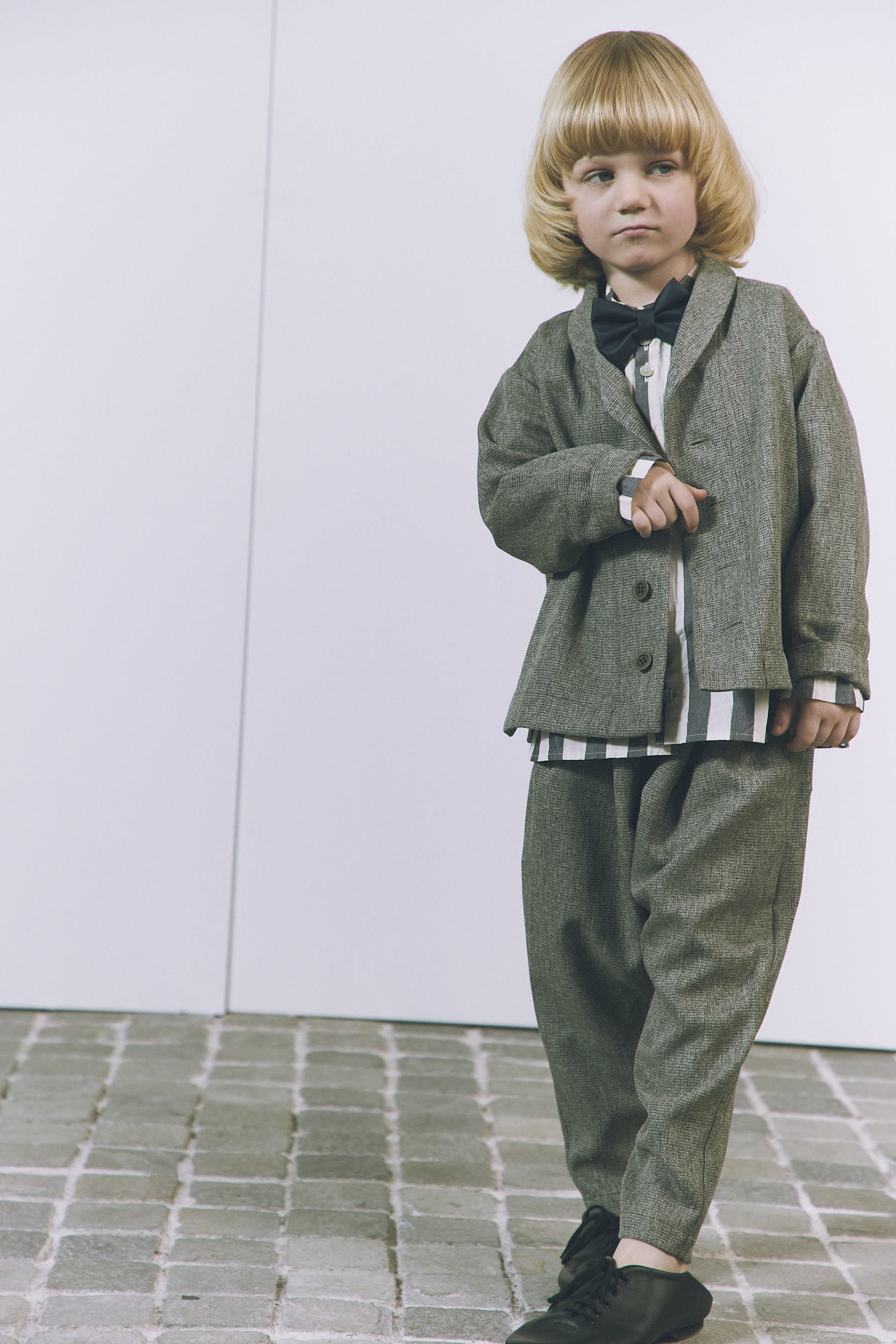 one pocket shirt: large stripes