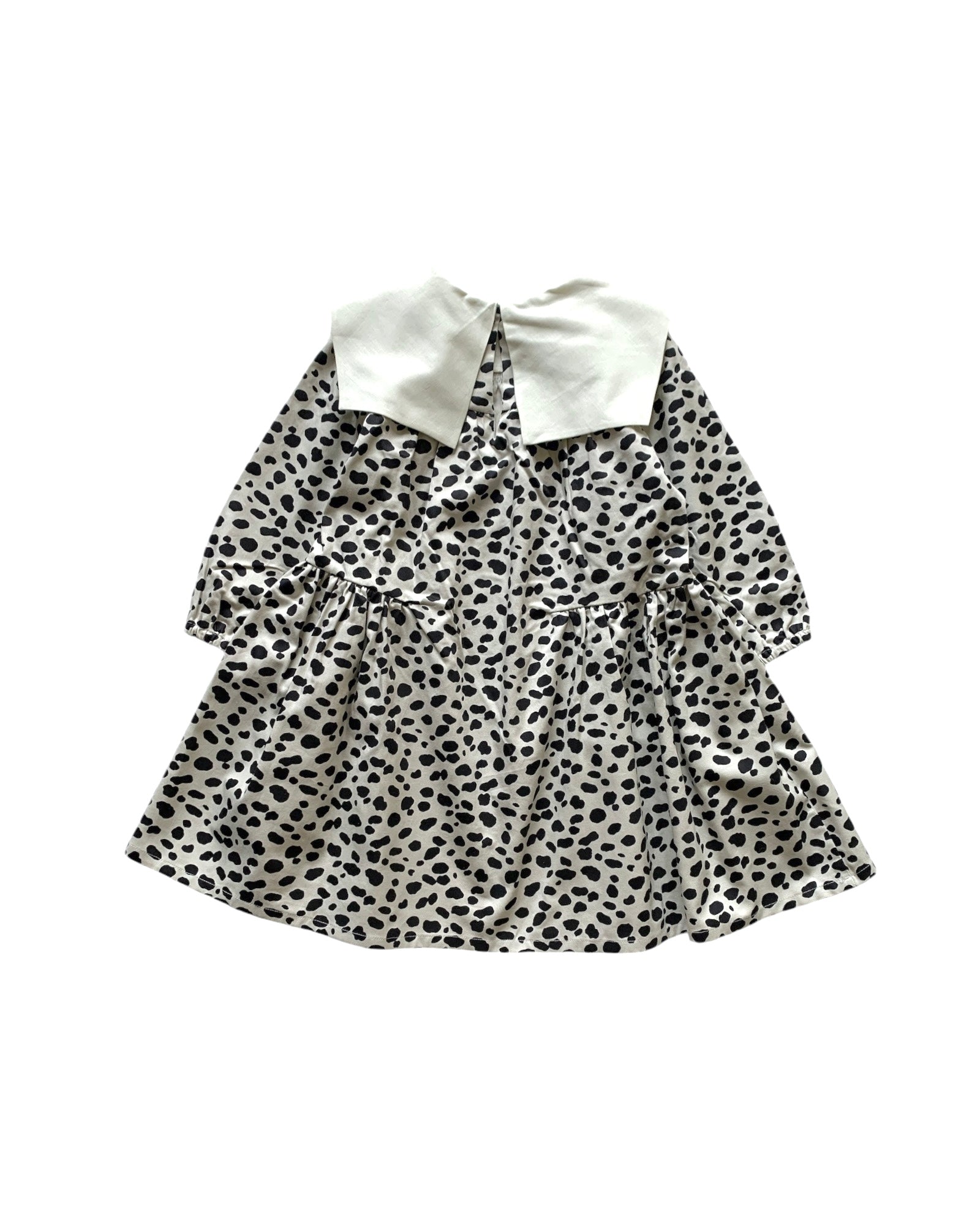 square collar dress:dalmatian
