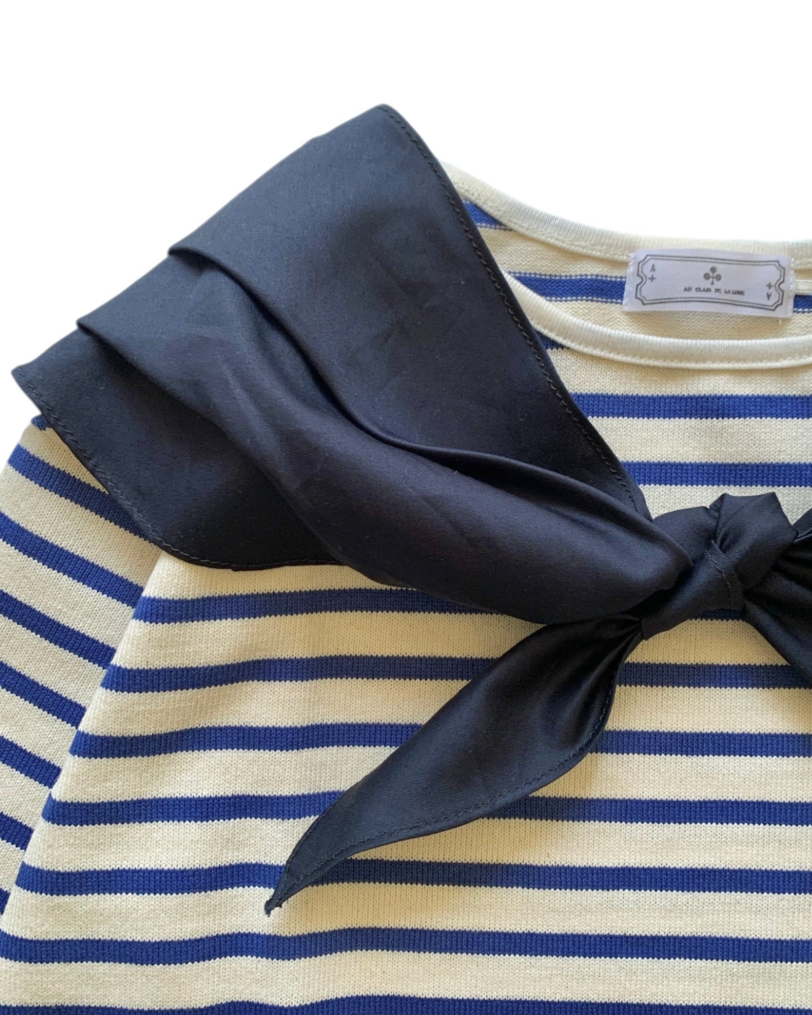 Basque Shirt with bow