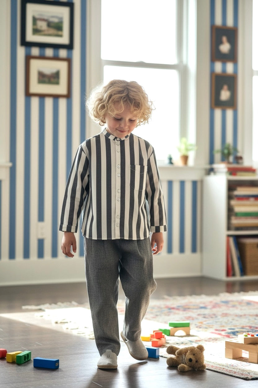 one pocket shirt: large stripes