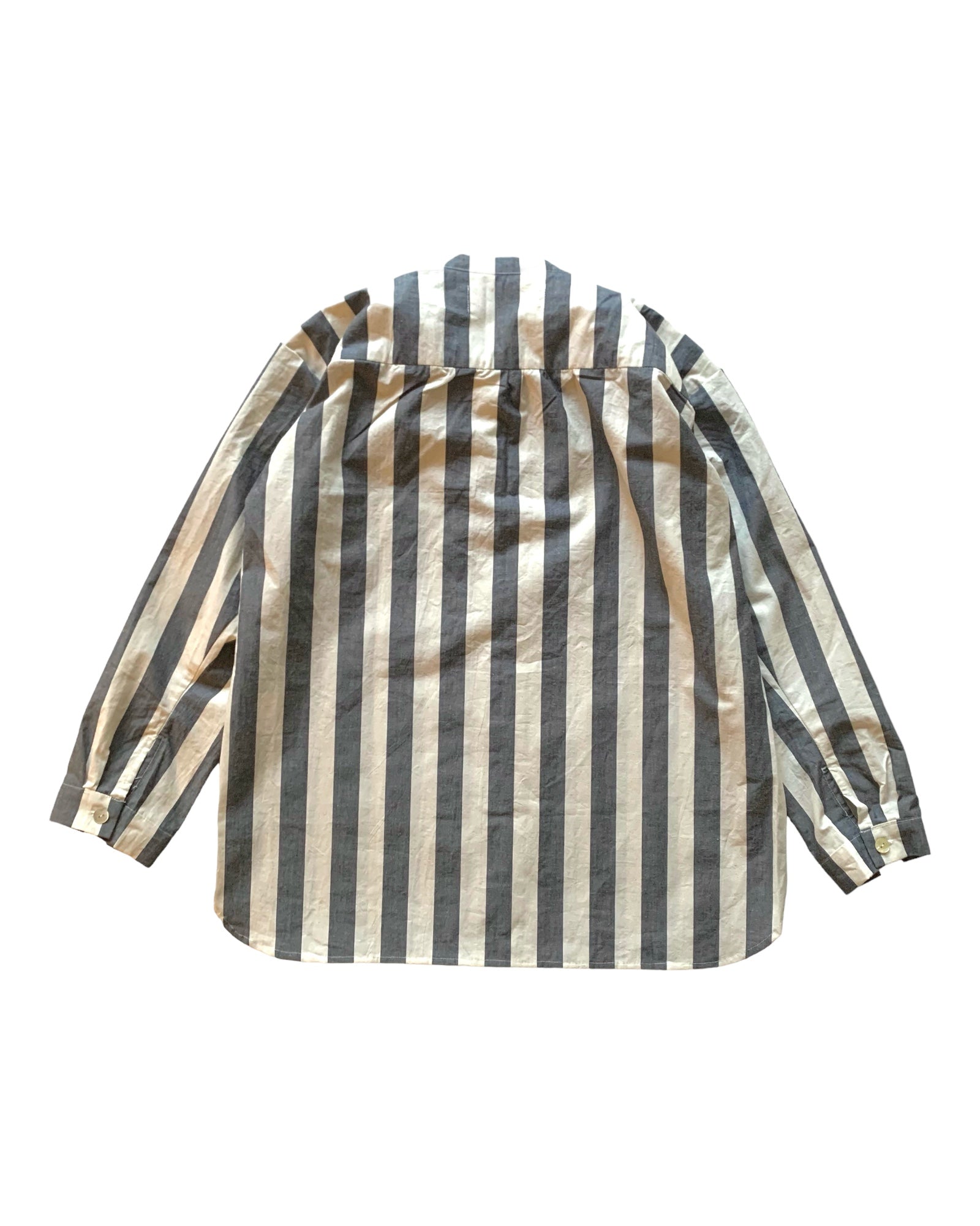 one pocket shirt: large stripes