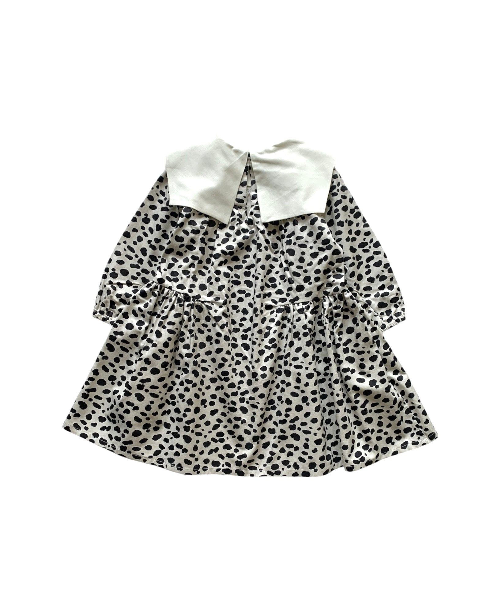 square collar dress：dalmatian