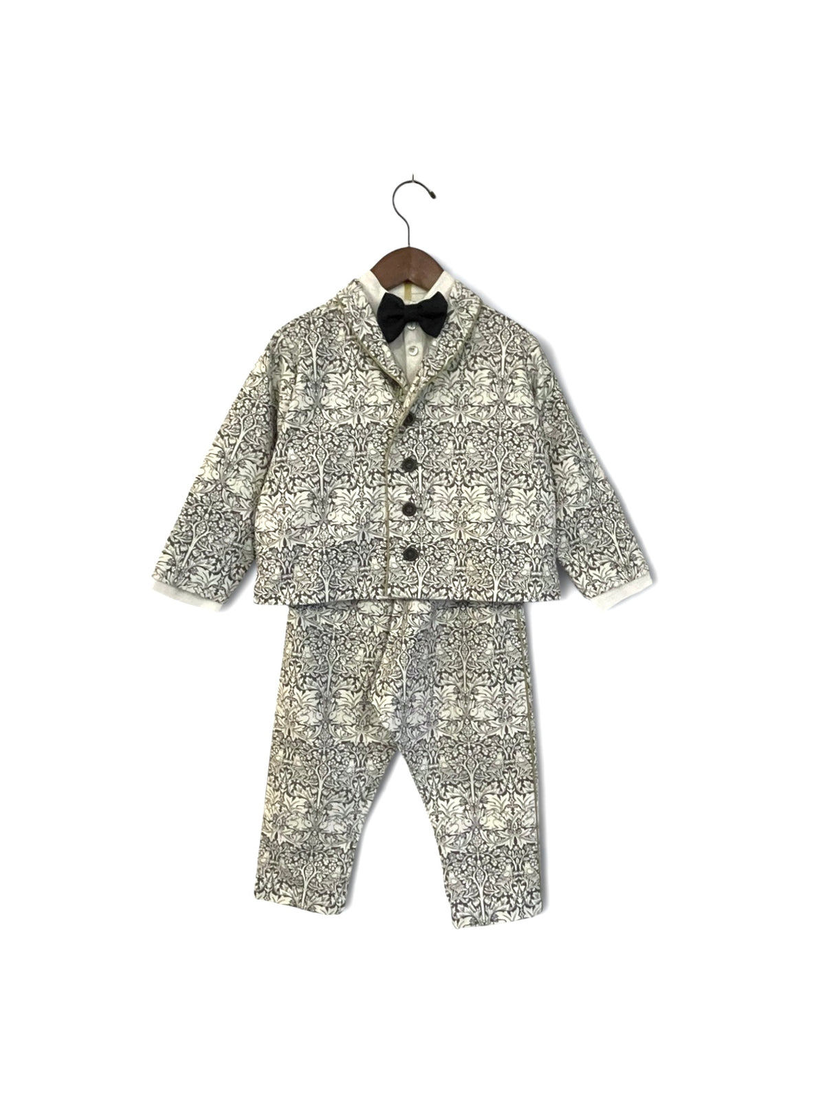shawl collar jacket：Morris rabbit